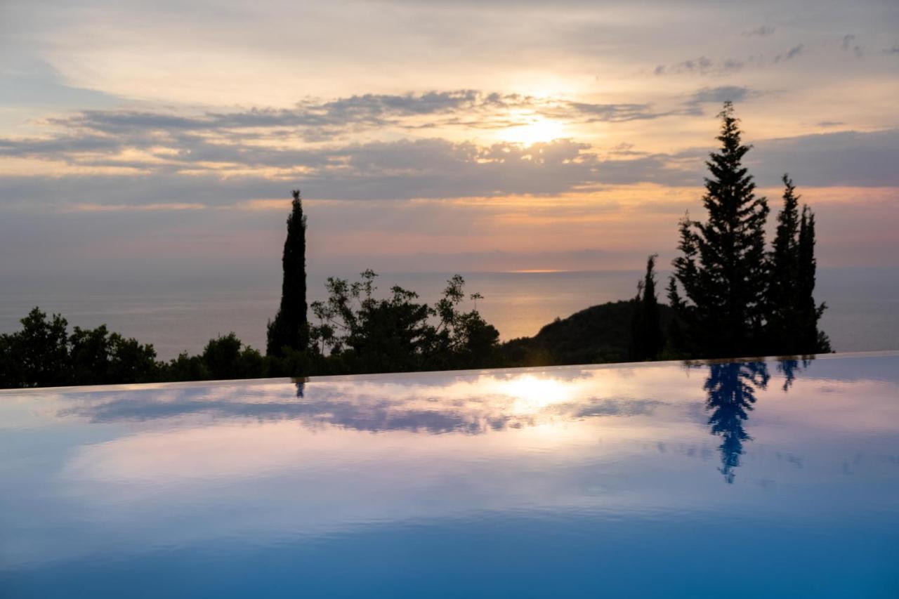 Sapphire Blue Villa Kalamítsi Buitenkant foto