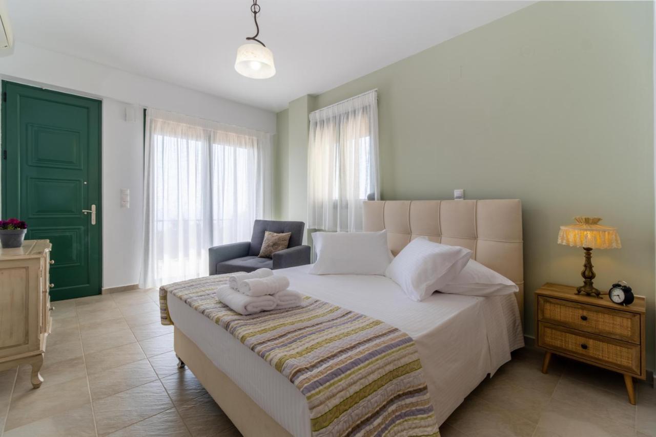 Sapphire Blue Villa Kalamítsi Buitenkant foto
