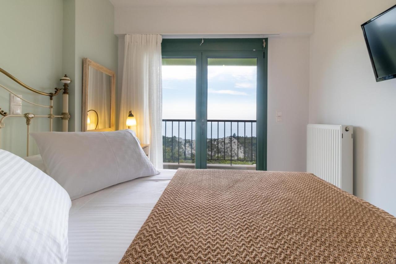 Sapphire Blue Villa Kalamítsi Buitenkant foto